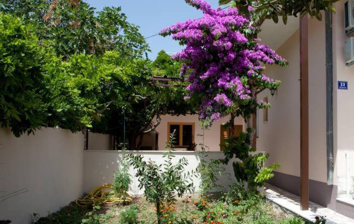 Apartments Beautiful Sandy Beach Split Habitación foto