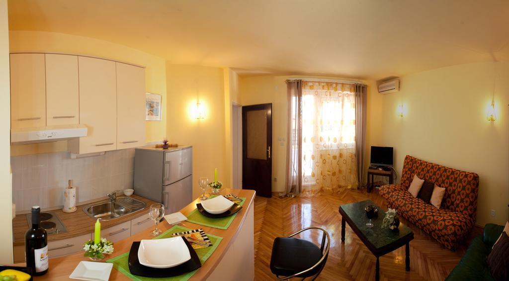 Apartments Beautiful Sandy Beach Split Habitación foto