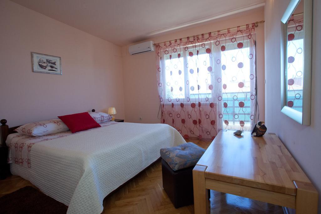 Apartments Beautiful Sandy Beach Split Habitación foto